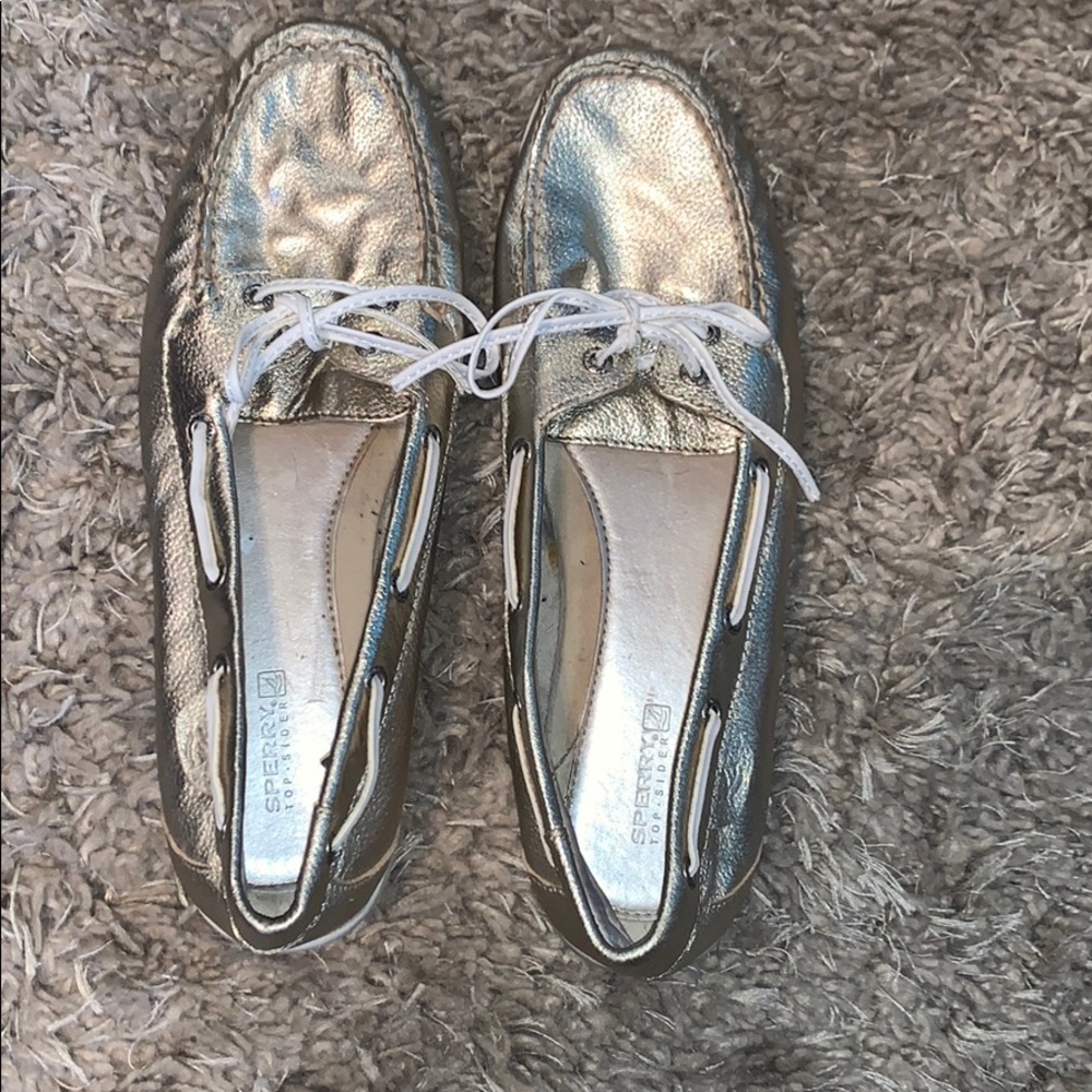 Metallic gold sperry’s s9.5